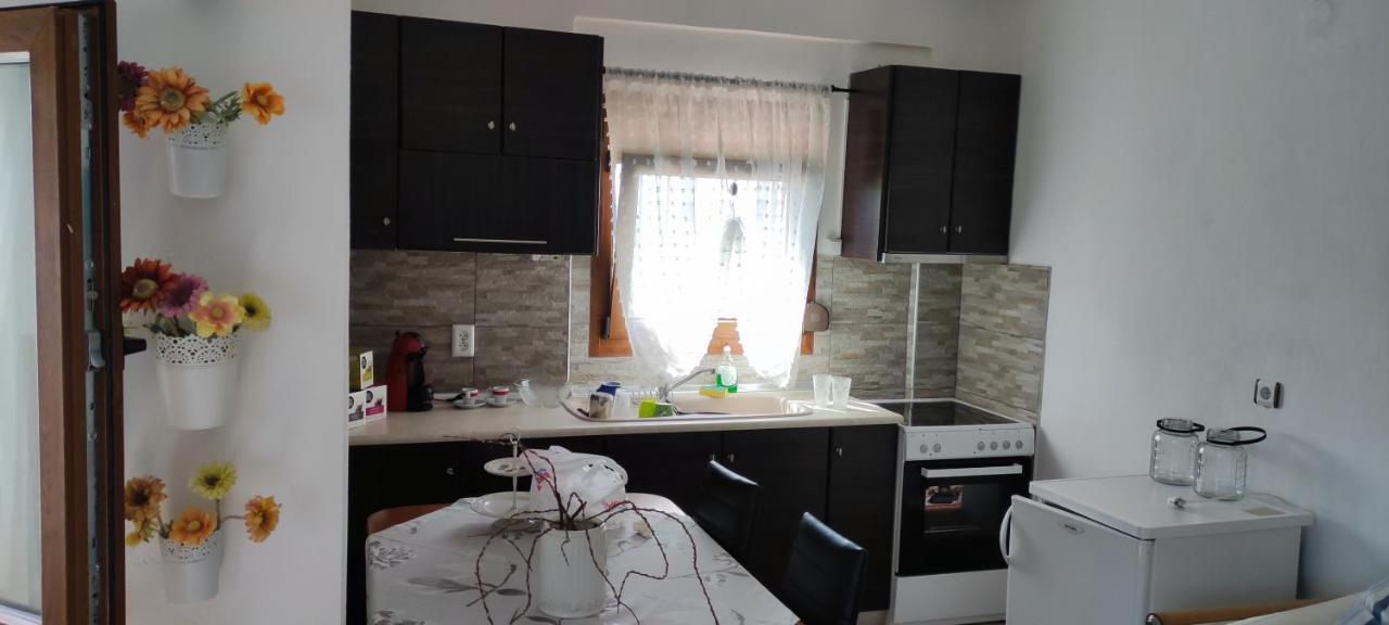 Maria'S Luxury Apartment คัสซานเดรีย ภายนอก รูปภาพ
